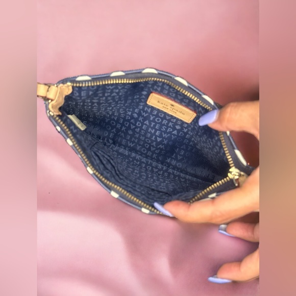 Kate Spade New York Large Wristlet EUC - Picture 3 of 8